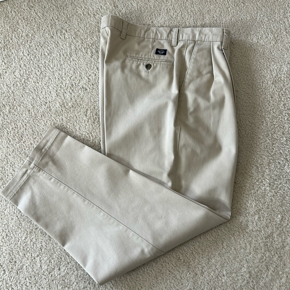 Stylish Men’s Dockers Khakis Pleated Front Dress Pants SZ 34X30